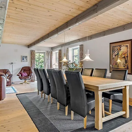 Luxury Retreat With Hot Tub - By Traum 펜션 *