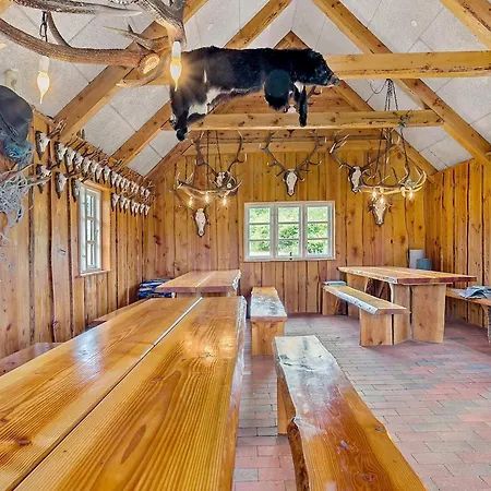 Luxury Retreat With Hot Tub - By Traum Gram