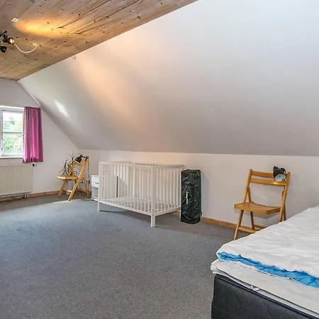 Дом отдыха Luxury Retreat With Hot Tub - By Traum *