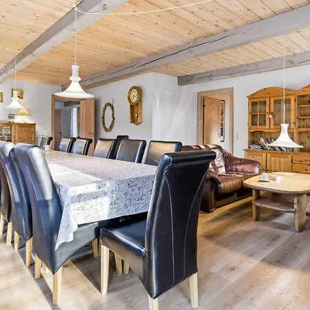 Semesterbostad 5 Star In *